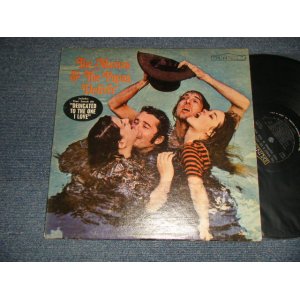 画像: The MAMAS & The PAPAS - The MAMAS & The PAPAS DELIVER ("MONARCH Press in CA")(Ex++/Ex++ A-1,B-1:VG+++) / 1967 US AMERICA 2nd Press "Dark Blue TITLE Printed Cover" "MONO" Used  LP 