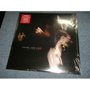 画像: SMASHING PUMPKINS - LIVE ON TWOLEGS(SEALED) / 2022 US AMERICA  REISSUE "180 Gram" "Record Store Day Limited" "Clear Wax" "BRAND NEW SEALED" 2-LP 