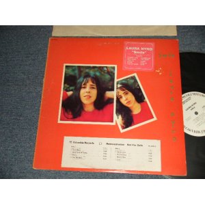 画像: LAURA NYRO - SMILE (Matrix # A)1C  B)1C) "SANTA MARIA Press in CA" (Ex+/Ex+++ TEAROFC) /  1976 US AMERICA ORIGINAL "WHITE LABEL PROMO"  Used LP