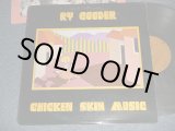 画像: ost RY COODER -  CHIKIN SKIN MUSIC (With CUSTOM INNER) (Matrix #A) MS-1-2254 WW1  --◁ B) MS-2-2254 LW4  ＊  "WINCHSTER & LOS ANGELES Press Mark"(Ex++/Ex++)  /  1976 US AMERICA ORIGINAL 1st Press "BROWN Label"  Used LP 