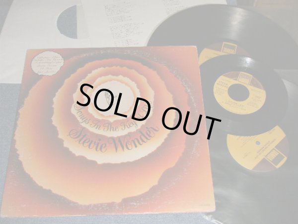画像1: STEVIE WONDER - SONGS IN THE KEY OF LIFE (With BOOKLET) (Ex/Ex , EP:POOR) / 1976 US AMERICA ORIGINAL Used 2-LP's + Bonus EP  