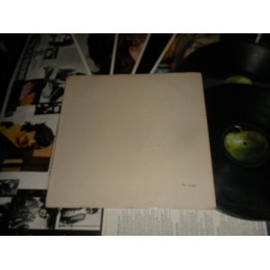 画像: THE BEATLES - THE BEATLES (WHITE ALBUM) (Matrix #A or 1)XEX 709-1  3 TT  B or 2)XEX 710-1  4 GRL C or 3)XEX 711-1  2 GG D or 4)XEX 712-1  2 HG) (Ex+++/Ex++) (No.05305) / 1968 UK ENGLAND ORIGINAL "TOP LOARDER OPEN" & "1st Press NO Credit 'An E.M.I. Recording'  Label" MONO Used 2 LP's  (4 x PIN-UP PICTURES & 1 x POSTER) 