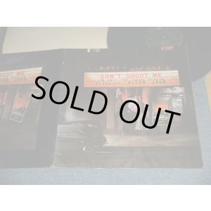 画像: ELTON JOHN  - DON'T SHOOT ME I'M ONLY THE PIANO MAN (Matrux # A)DJLPH-427-A2 AGONG B)DJLPH-427-B3)(with BOOKLET on INSIDE) (Ex++/Ex++ Looks:Ex) / 1972 UK ENGLAND ORIGINAL Used LP 