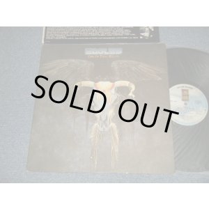 画像: EAGLES - ONE OF THESE NIGHT (With CUSTOM INNER SLEEVE)  (Matrix #A)7E 1039-A-13-RE+ CSM S-2  DON'T WORRY --- B)7E-1039-B-B17 RE CSM S AE-S NOTHING WILL BE OK!) "CSM / SANTA MARIA Press in CA"(Ex++/Ex+++ B-3:VG) / 1974-6 Vesion US AMERICA ORIGINAL 1st Press "EMBOSSED Cover" "2nd Press CLOUD with 'W' Label" Used LP 