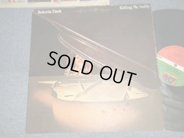 画像1: ROBERTA FLACK - KILLING ME SOFTLY (Matrix # A)ST-A-732915-A B)ST-A-732916-L-1 "RI/ RICHMOND Press in INDIANA") (Ex++/Ex- Looks:Ex-) /1973 US AMERICA ORIGINAL 1st Press "1841 Credit on Label" Used LP 
