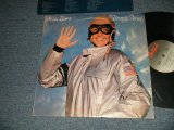 画像: JOAN BAEZ - BLOWIN' AWAY (With CUSTOM INNER + INSERTS) (Ex+/MINT-) / 1977 US AMERICA ORIGINAL Used LP 