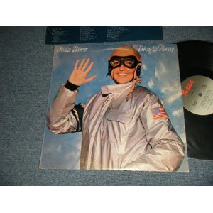 画像: JOAN BAEZ - BLOWIN' AWAY (With CUSTOM INNER + INSERTS) (Ex+/MINT-) / 1977 US AMERICA ORIGINAL Used LP 