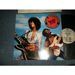 画像: The BROTHERS JOHNSON - LOOK OUT FOR #1 (With CUSTOM INNER) (Ex++/MINT-) / 1976 US AMERICA ORIGINAL Used LP
