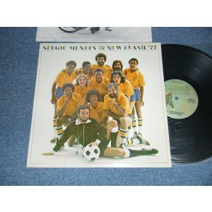 画像: SERGIO MENDES & THE NEW BRASIL '77 - SERGIO MENDES & THE NEW BRASIL '77 (With CUSTOM INNER) (Ex+++/MINT-) / 1977 US AMERICA ORIGINAL Used LP 
