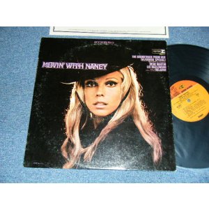 画像: NANCY SINATRA - MOVIN' WITH NANCY (Ex/Ex+ Looks:VG+++, MINT-)  / 1968 Version US AMERICA 2nd Press "2-Color Label" STEREO Used LP 