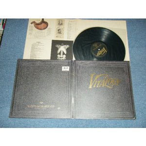 画像: PEARL JAM - VITALOGY（With CUSTOM INNER SLEREVE & BOOKLET) (Ex++/MINT- Looks:Ex+++) / 1994 EUROPE ORIGINAL Used LP
