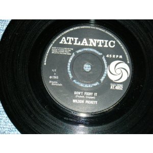 画像: WILSON PICKETT - A) Don't Fight It    B) It's All Over (MINT-/MINT-) / 1965 UK ENGLAND ORIGINAL Used 7"45 