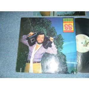 画像: SERGIO MENDES - BRAZIL '88 (With CUSTOM INNER)  (MINT-/MINT- CUT OUT) /1978 US AMERICA ORIGINAL Used LP 