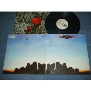 画像: EAGLES - EAGLES ( 1st DEBUET ALBUM) (With CUSTOM INER) (Matrix #) (Ex+++, Ex-,Ex+++/Ex++ Looks:Ex+ TEAROBC) / 1972 UK ENGLAND ORIGINAL 1st Press "TEXTURED Cover & non-flipback sleeve" "1st Press WHITE CLOUD DOOR in CIRCLE Label" Used LP 