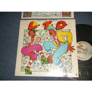 画像: L.T.D. - GITTIN' DOWN (Ex+++/MINT- CUT OUT) / 1974 US AMERICA ORIGINAL Used LP  