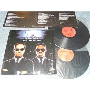 画像: OST V.A. Various - MEN IN BLACK (MINT-/MINT-) /  1997 US AMERICA ORIGINAL Used 2-LP's