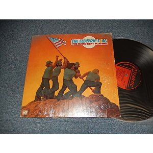画像: THE ELECTRIC FLAG (MIKE BLOOMFIELD,BUDDY MILES...) -THE BAND KEPT PLAYING (Ex++/Ex++ Looks:Ex)  / 1974 US AMERICA ORIGINAL Used LP