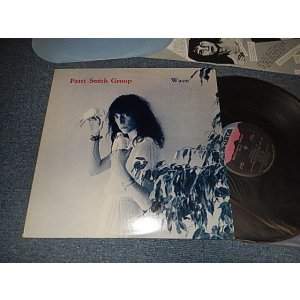 画像: PATTI SMITH GROUP - WAVE (With INSERTS) (Ex++/MINT-) / 1980's US AMERCA REISSUE Used LP 