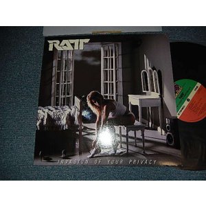 画像: RATT - INVASION OF YOUR PRIVACY (With CUSTOM INNER SLEEVE) (Matrix #STA 885681 B 1-4 SPAR B-21308-D Δ 9748 STERLING TJ [SRC logo] B)STA 855681 B 1-4 SPAR B-21308-B Δ 9748 0- STERLING TJ [SRC logo])  "AR/ALLES Press in L.A. CA") (Ex++/MINT-) / 1985 US AMERICA ORIGINAL Used LP
