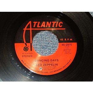 画像: LED ZEPPELIN - A)OVER THE HILLS AND FAR AWAY   B)DANCING DAYS (A)Ex++/B)Ex++ BB) / 1973 US AMERICA ORIGINAL Used 7" Single 