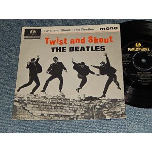 画像: THE BEATLES - TWIST and SHOUT (The PARLOPHONE Credt on Label Ring) (Matrix # 2N/1N)  (MINT-, Ex+/MINT- TEAROBC) / 1963 UK ENGLAND ORIGINAL MONO Used 7" 45rpm EP With PICTUER SLEEVE / PS