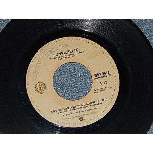 画像: FUNKADELIC - ONE NATION UNDER  A  GROOVE  A) Part 1   B) Part 2 (VG+++/VG+++)  / 1978 US AMERICA ORIGINAL Used 7" Single 