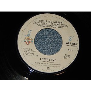 画像: NICOLETTE LARSON  - A)LOTTA LOVE   B) ANGELS REJOUCED(Ex+ Looks:Ex-/Ex++ Looks:Ex-) / 1978 US AMERICA ORIGINAL Used 7" 45 rpm Single 