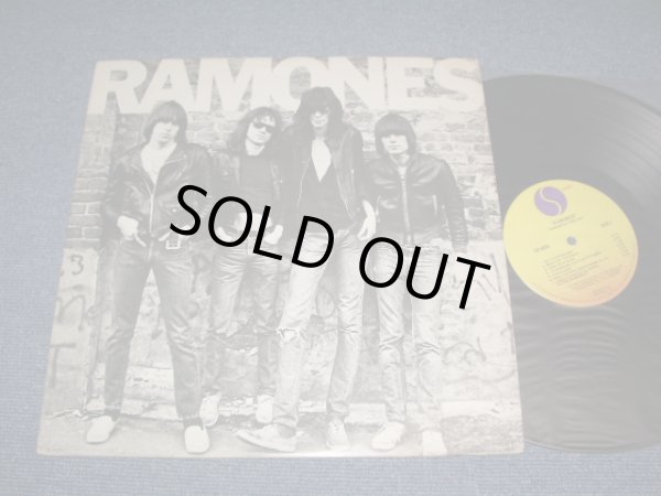 画像1: RAMONES  -  RAMONES ( DEBUT ALBUM )  / US ORIGINAL  LP 