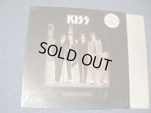 画像1:  KISS - DRESSED TO KILL (MINT-/MINT-)  / 1976 Version US AMERICA ORIGINAL 1st PRESS "EMBOSS JACKET"  2nd Press "BLACK PRINTED Label" Used LP 