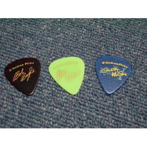 画像: THE VENTURES DON+BOB+GERRY 3 PICK SET # 1 