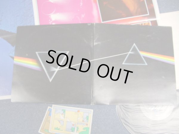 画像1: PINK FLOYD - THE DARK SIDE OF THE MOON ( MATRIX NUMBER : A-10/B-9 : 2x STICKER & 2 x POSTER : VG+++/Ex+++ ) / 1973 UK ORIGINAL 2nd Press Label  Used LP