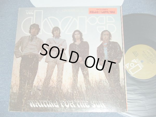 画像1: THE DOORS - WAITING FOR THE SUN ( With SONG TITLE STICKER : GOLD Label : Ex+,Ex-/Ex++ : Matrix Number : A-MON A12128/B-MON   A12128-X ) / 1968 US Original Used STEREO LP 
