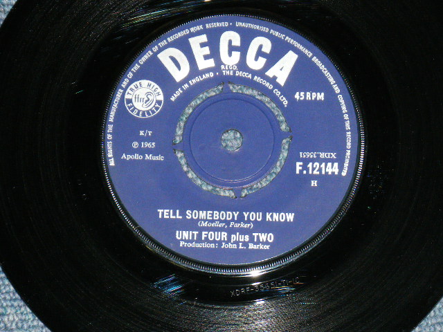 画像: UNIT FOUR plus TWO - NEVER BEEN IN LOVE LIKE THIS BEFORE  / 1965 UK ORIGINAL 7"Single