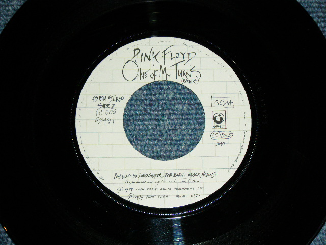 画像: PINK FLOYD - ANOTHER BRICK IN THE WALL Part II  / 1979 WEST-GERMANY ORIGINAL Used  7"Single  With PICTURE SLEEVE  