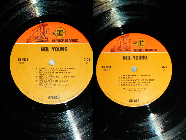 画像: NEIL YOUNG - NEIL YOUNG ( NO NAME COVER : "RE-1" Credit at Trail-Off wax ) / 1969 US 1st Press Jacket Used LP 