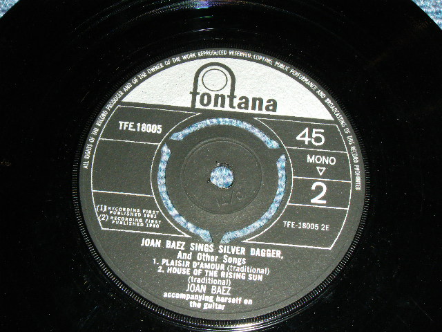 画像: JOAN BAEZ - Sings SILVER DAGGER & Other songs / 1960 UK ORIGINAL Used 7" inch EP With PICTURE SLEEVE 