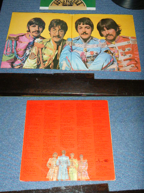 画像: THE BEATLES - SGT. PEPPER'S LONELY HEARTS CLUB BAND ( Ex+/Ex+ ) / 1967 FRANCE ORIGINAL RED Label + UK ORIGINAL Jacket & Inner & Inserts MONO Used  LP 