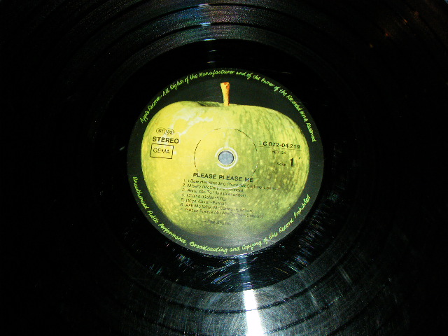 画像: DIE BEATLES - PLEASE PLEASE ME : DIE ZENTRALE TANZSHAFFE DER WELTBERUHMTEN VIER AUS LIVERPOOL  / 1970's Release Version  GERMAN ONLY Used LP 