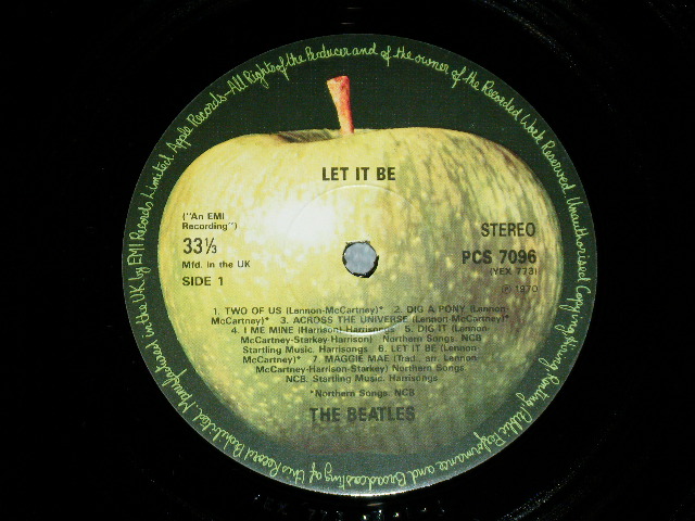 画像: THE BEATLES - LET IT BE ( Matrix Number YEX 773-5-1-1 : YEX 774-7-1-2 ) / UK REISSUE "With CD Number Credit at BACK Covers' RIGHT UP NEAR CORNER'  Used LP 