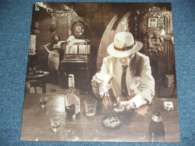 画像: LED ZEPPELIN - IN THROUGH THE OUT DOOR ( STRAWBERRY credit on Dead Wax )  / 1979 US AMERICA  ORIGINAL Used LP With OUTER BAG  