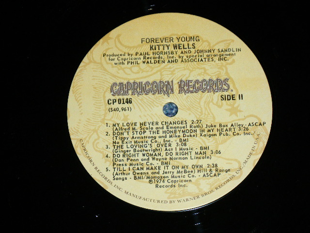 画像: KITTY WELLS - FOREVER YOUNG  / 1974 US AMERICA ORIGINAL Used LP 