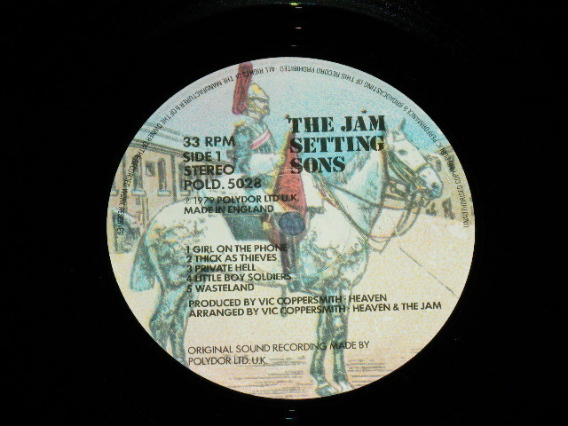 画像: THE JAM -  SETTING SONS (Matrix # A)  POLD 5028 A//1▼ESTR 1 1 2 3, STRAWBERRY B) POLD 5028 B//3▼E STR 1 8 1 5 , STRAWBERRY) ( MINT-/MINT- ) / 1979  UK ENGLAND ORIGINAL 2nd Press JACKET Used LP 