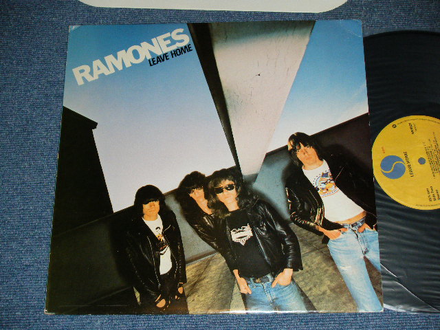 画像1: RAMONES  -  LEAVE HOME ( with "BABY SITTER" version : Ex++/MINT- ) / 1976 UK ENGLAND  ORIGINAL Used LP 