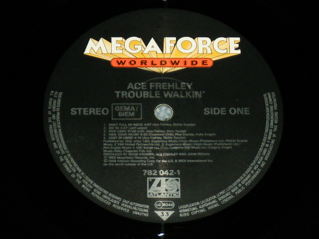 画像: ACE FREHLEY - TROUBLE WALKIN'  ( MINT-/MINT- ) / 1989  WEST-GERMANY GERMAN ORIGINAL Used LP 