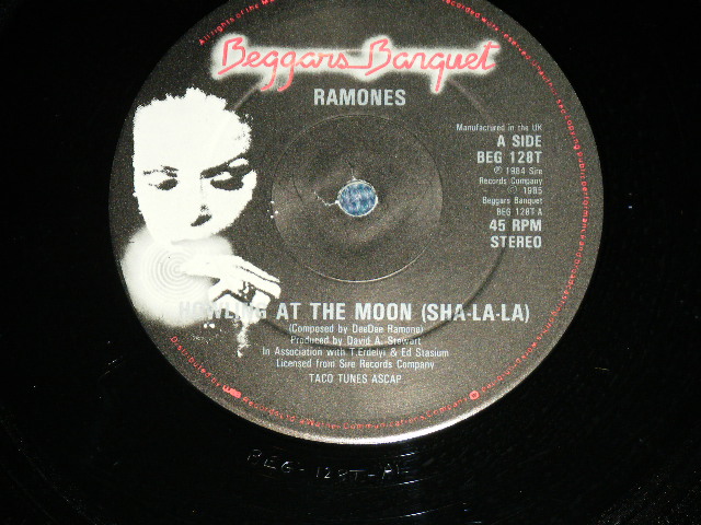 画像: RAMONES  -  HOWLING AT THE MOON   ( Ex++/MINT- ) / 1985 UK ENGLAND ORIGINAL Used 12"  