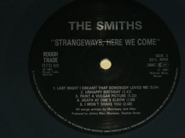 画像: THE SMITHS - STRANGEWAYS,HERE WE COME (EMBOSSED JACKET) / 1987 UK ENGLAND ORIGINAL Used LP