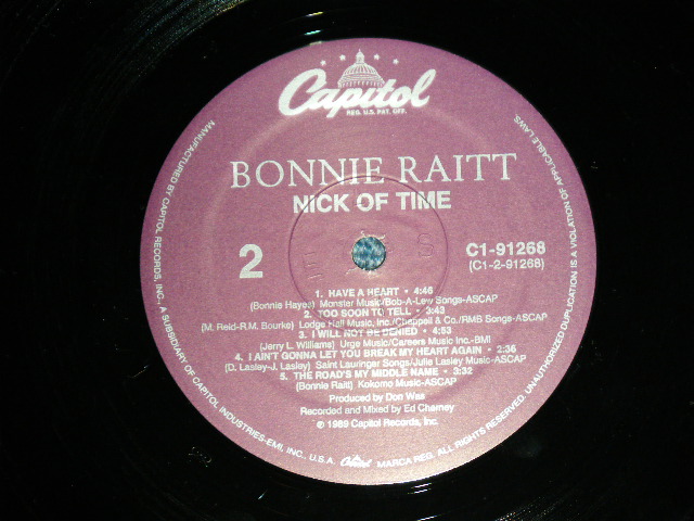 画像: BONNIE RAITT - NICK OF TIME ( MINT/MINT- )  / 1989 US AMERICA ORIGINAL Used LP 