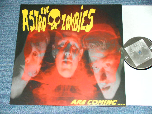 画像1: ASTRO ZOMBIES - ARE COMING  / GERMAN GERMANY  ORIGINAL "BRAND NEW " LP 