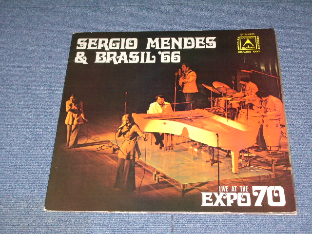 画像1: SERGIO MENDES & BRASIL '66 - - LIVE AT THE EXPO 70 / 1970s AUSTRALIA Original LP 