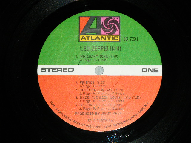 画像: LED ZEPPELIN -  III ("RI" at Bottom Label)  ( Matrix #  A)ST-A-702005-B 1-1  (1) one  Mastercraft PR -Do What Thou Wilt- AT B)ST-A-702006-B SM 1-1  △ (2) two  Mastercraft PR  -So Mote Be It- AT ) (  Ex+/Ex++)  / 1970 US ORIGINAL "1st Press '1841 BROADWAY' Label"  Used LP 